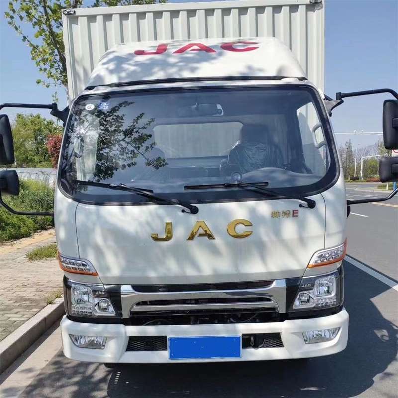 桃山区错那县：物流专线的高效货运之旅